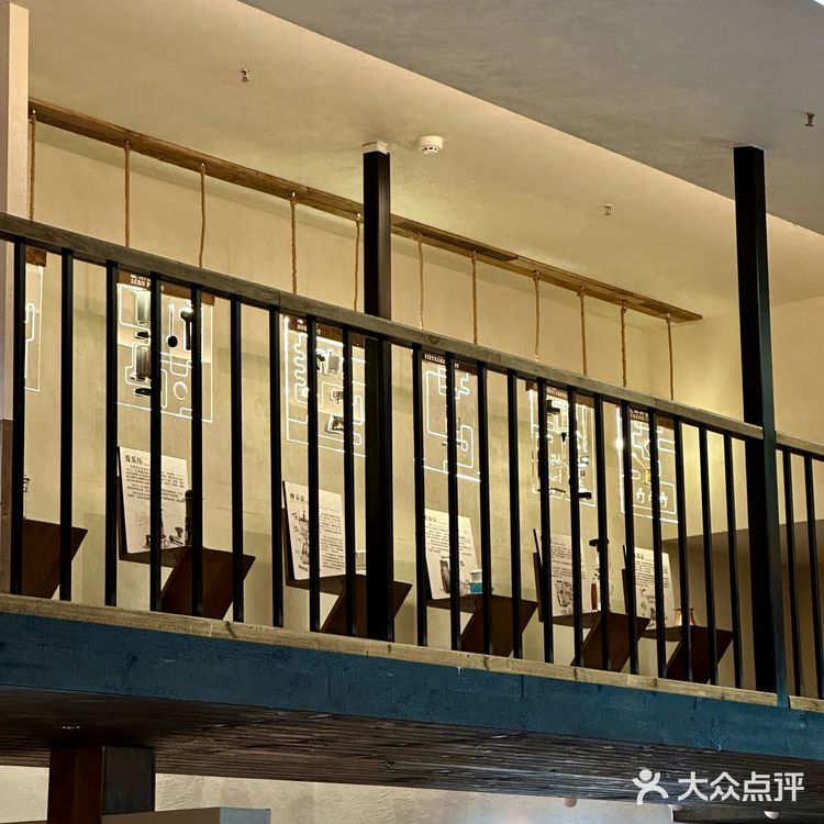 在西安这家咖啡店面前迷失了自我……