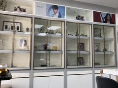-潘多拉眼镜·蔡司依视路明月(潘家园店)