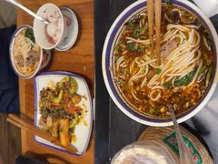 -云阿蛮云南生烫牛肉米线(奉贤路店)