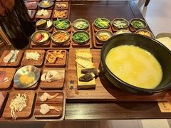 -银米·云南传统过桥米线(双廊黑金冠店)