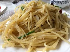 -鑫巴蜀小镇 · 水煮鱼专研店(玉桥店)