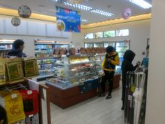 -全家便利店(秀沿路二店)