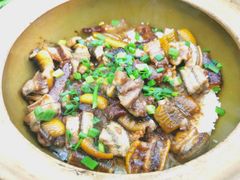 黄鳝拼腊肉-红星光发煲仔饭(文海店)
