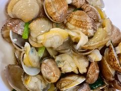 葱姜炒花蛤-曹胖子龙虾馆(黄桦路店)