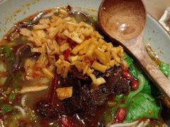 -百春原湖南牛肉粉(百联世纪店)