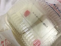 -红宝石·鲜奶小方·海派西点房(南丹店)