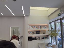 -PE SALON