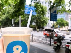 耶加雪菲冰拿铁-COFFii&JOY(龙江新城市广场店)