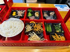 -勺子米线·云南传统小吃市集(四方街店)