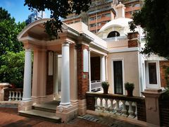 -香港大学