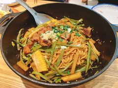 精选肋排焖面-金豆角砂锅焖面(安贞店)