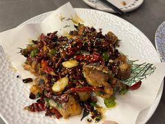 秘制辣子鸡-郝小厨私家秘制餐厅