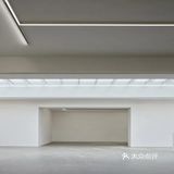 纯白艺术空间 - Miroslav Kubík画廊