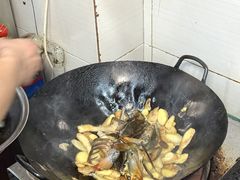 -鑫悦楼煎蟹·16年海鲜大排档