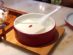 招牌手磨杏仁豆腐-京华烟云·北京烤鸭(领展购物广场·中关村店)