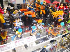 -泡泡玛特POPMART(侨福芳草地店)