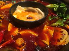 -舒家大院重庆老火锅(纪念塔店)