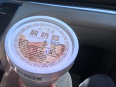 -正飞鲜奶(吐鲁番路店)