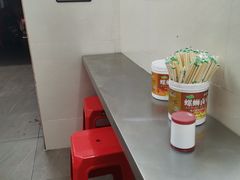 -梁阿婆廿年老牌扣肉糯米饭