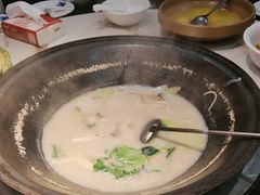 -陈大锅·岳阳鱼馆·地道岳阳菜(美食街店)