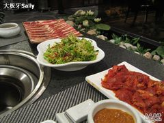 秘制牛五花、老醋苦苣、牛肉筋-一品诚记烤肉·甄选店(中南路店)