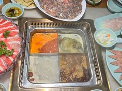 -巴渝瓦肆重庆鲜火锅(宝龙环湖店)