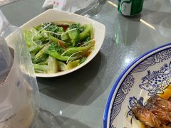 -梓檚中餐厅湖北菜小龙虾武昌鱼排骨藕汤(黄鹤楼店)