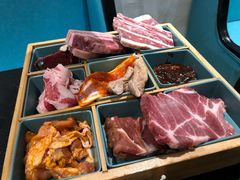 -烤路里·韩国品质自助烤肉(石路天虹4号店)