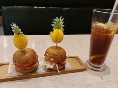 -佰搭果·广式茶餐厅(西华路店)