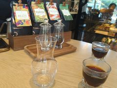 -星巴克臻选(莘庄仲盛店)