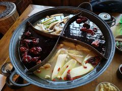 -白乐天毛肚火锅馆(南滨路店)