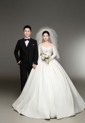 -雪中彩影婚纱摄影·微光艺术中心