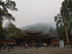 -峨眉山报国寺