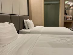 -华海酒店(茂名高铁站店)