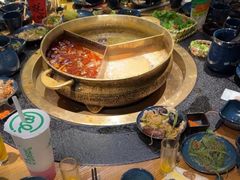 -湊湊火锅·茶憩(南京东路悦荟店)