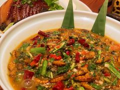 -老滇山寨•云南特色菜•地方菜•民族风情歌舞表演(金碧店)