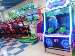 -爱玩嘉年华(龙湖曲江天街店)