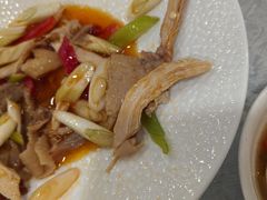 -汗腾格里·风味餐厅(新疆驻京办店)