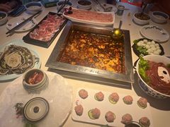 -二荆条·蜀鲜汇城市森林火锅