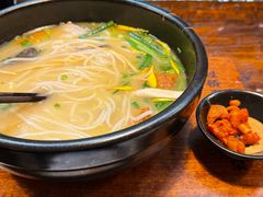 -银米·云南传统过桥米线(双廊黑金冠店)
