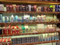 零售区-星巴克臻选(南京艾尚天地店)