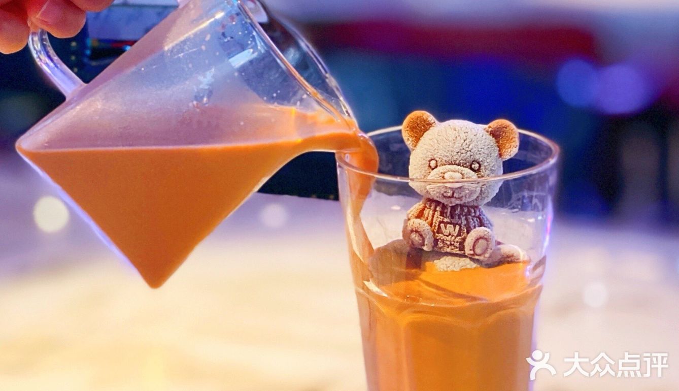 华侨城创意园敲适合约会的音乐餐厅 