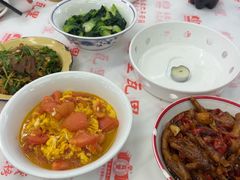 -堂瓦里·33年传统赣菜(第一街区店)