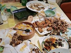 -嗨辣小聚·盘锦河蟹·海鲜烧烤龙虾(盘锦十年好店)