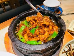 石锅杭椒牛蛙-桂满陇-西湖船宴(西单大悦城店)