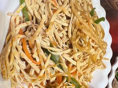 -金杨拉面王小吃面馆·牛三宝面·红烧牛肉粉