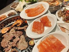 -黑金·寻焰自助百汇·烤肉·火锅(中街店)