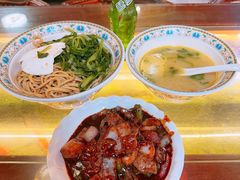 -金杨拉面王小吃面馆·牛三宝面·红烧牛肉粉