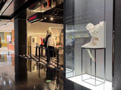 -MONCLER(北京SKP概念店)