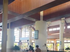 -亚龙湾喜来登·美景台大堂吧